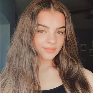 Meet your Posher, Reese